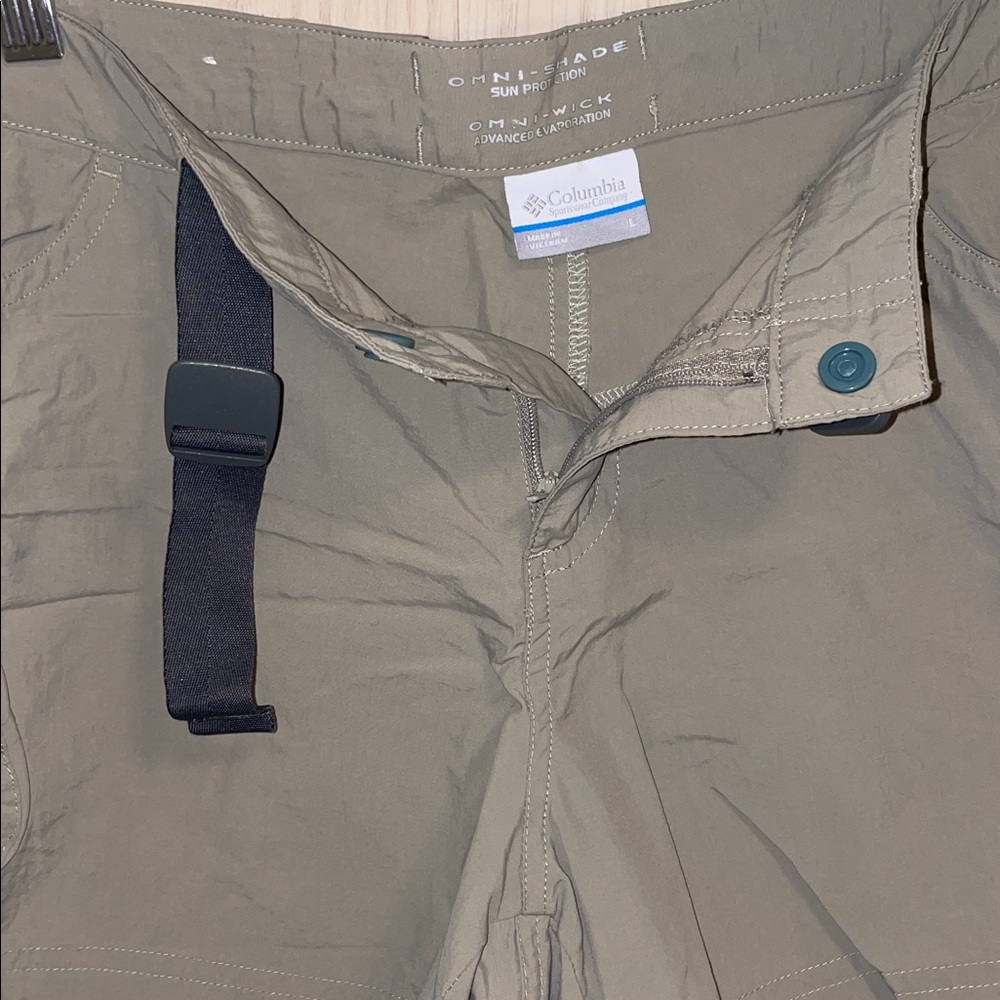 Columbia Omni Shade Wick Women's Large Olive Cargo Shorts with Utility Pockets - Picture 6 of 7